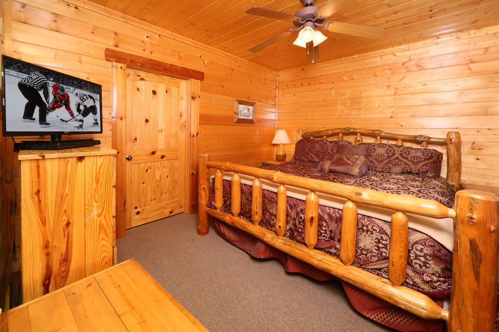 Rising Eagle Lodge - Eight Bedroom Pigeon Forge Exterior foto
